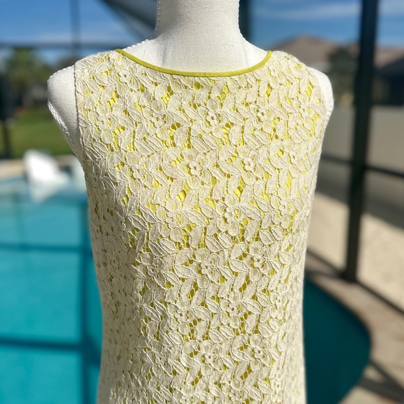 Anne Taylor Loft, White Floral Lace/ Yellow-Green Lining Dress, Size 6 - Picture 2 of 9